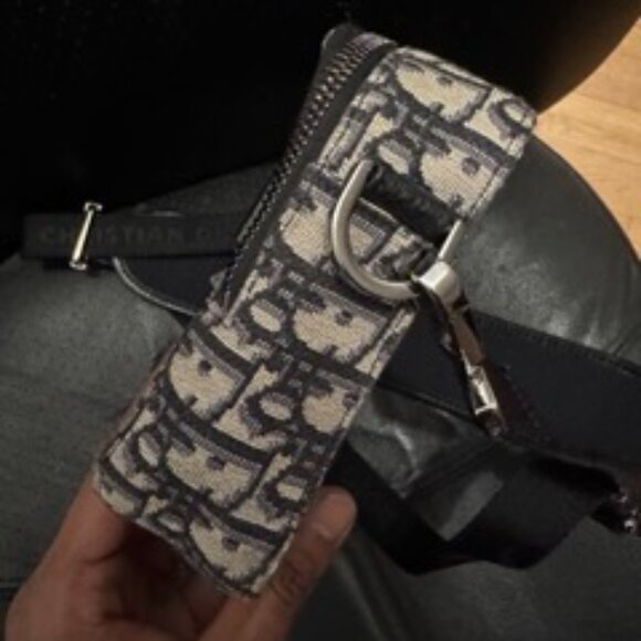 Dior Zipped Pouch with Strap Oblique Jacquard Beige and Black - Picture 12 of 14